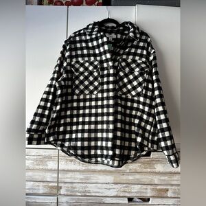 🖤 NWT C by One 1X Buffalo Plaid Shacket Black White Shirt Jacket